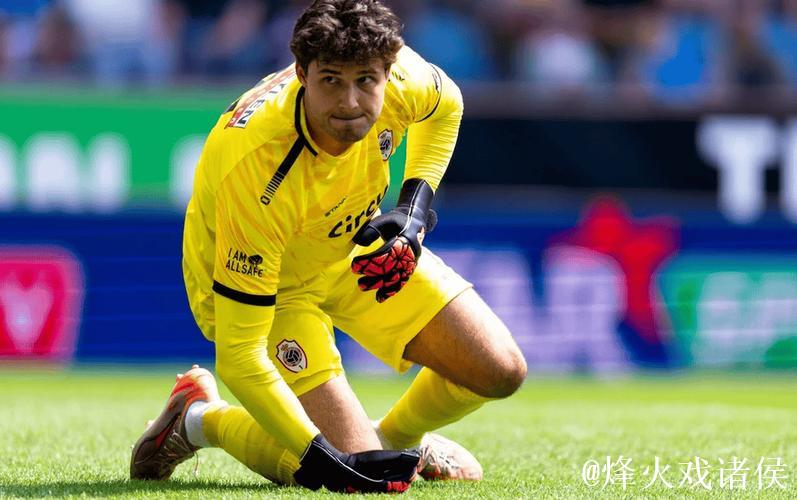 前教练：姆贝莫全能型球员 有望与库尼亚组成完美锋线组合